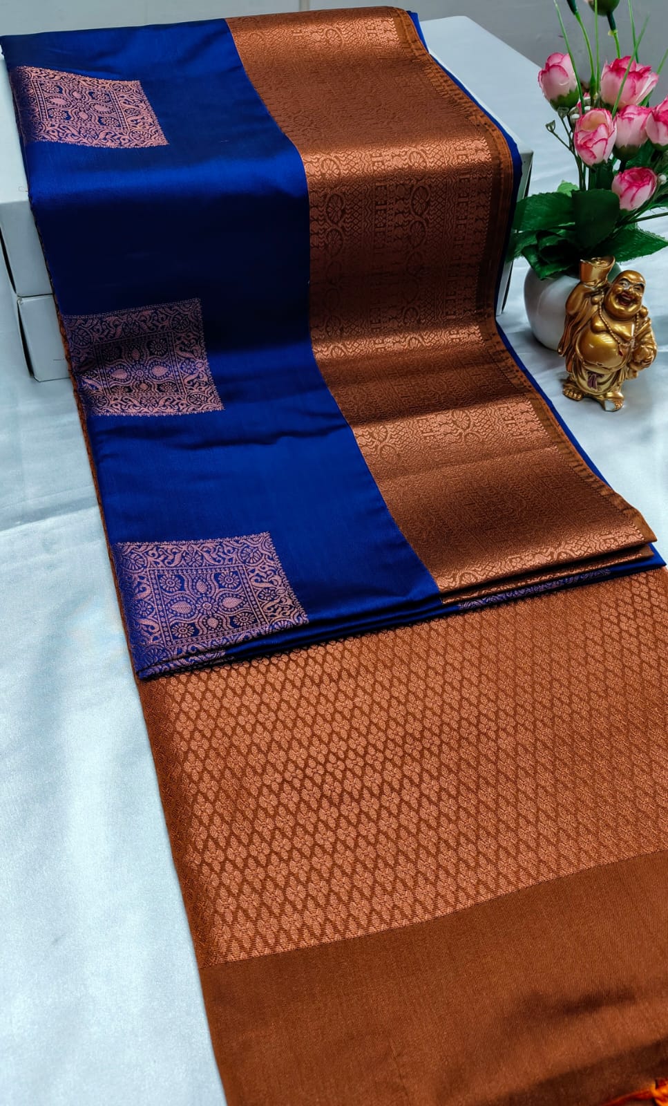 LUXURY BORDER SOFT SILK