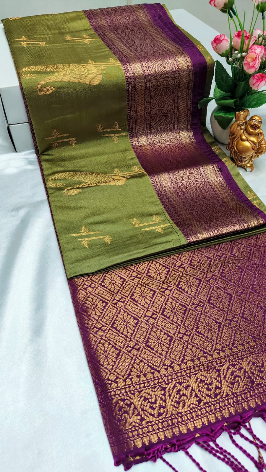 LUXURY BORDER SOFT SILK