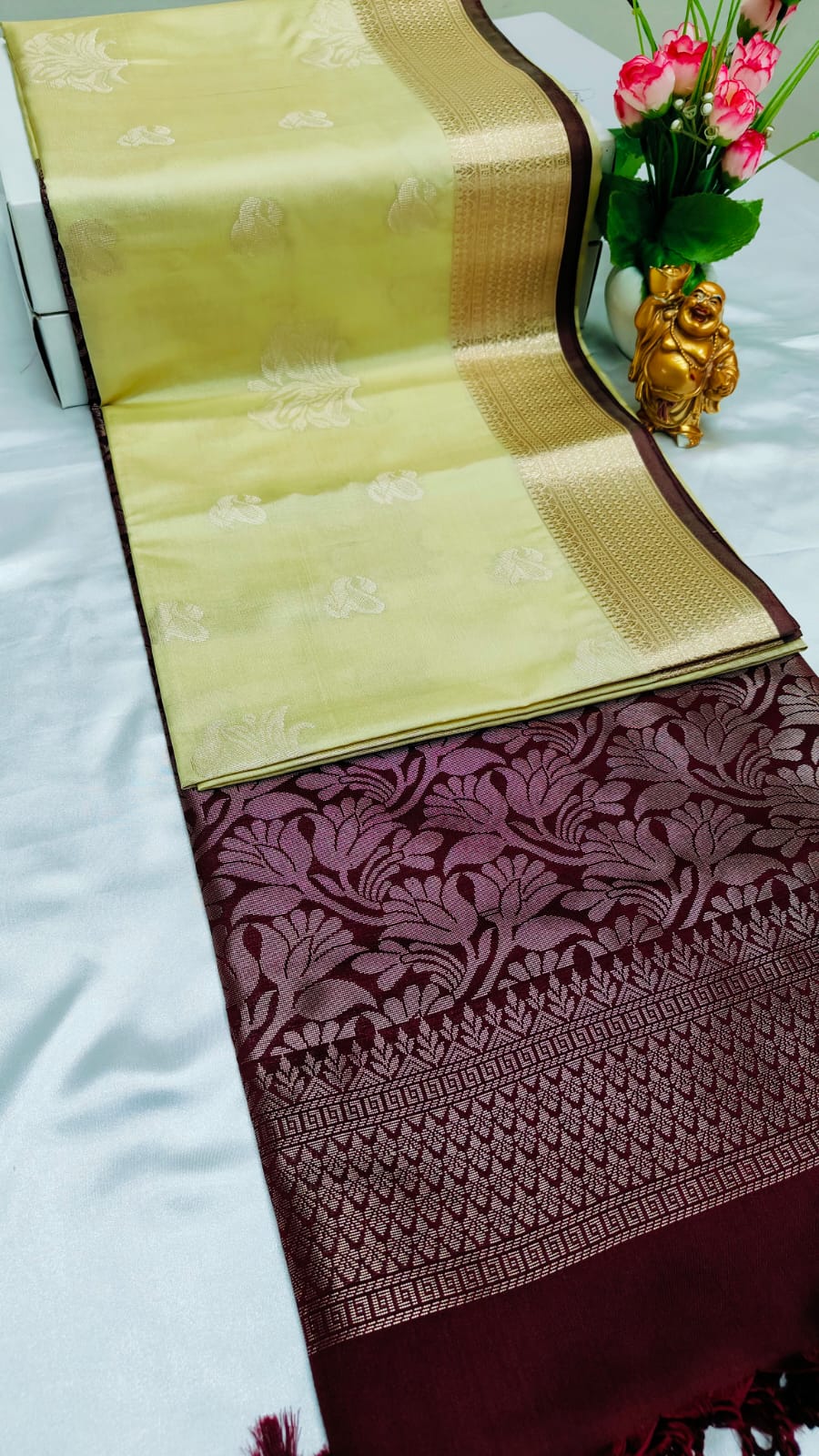 LUXURY BORDER SOFT SILK