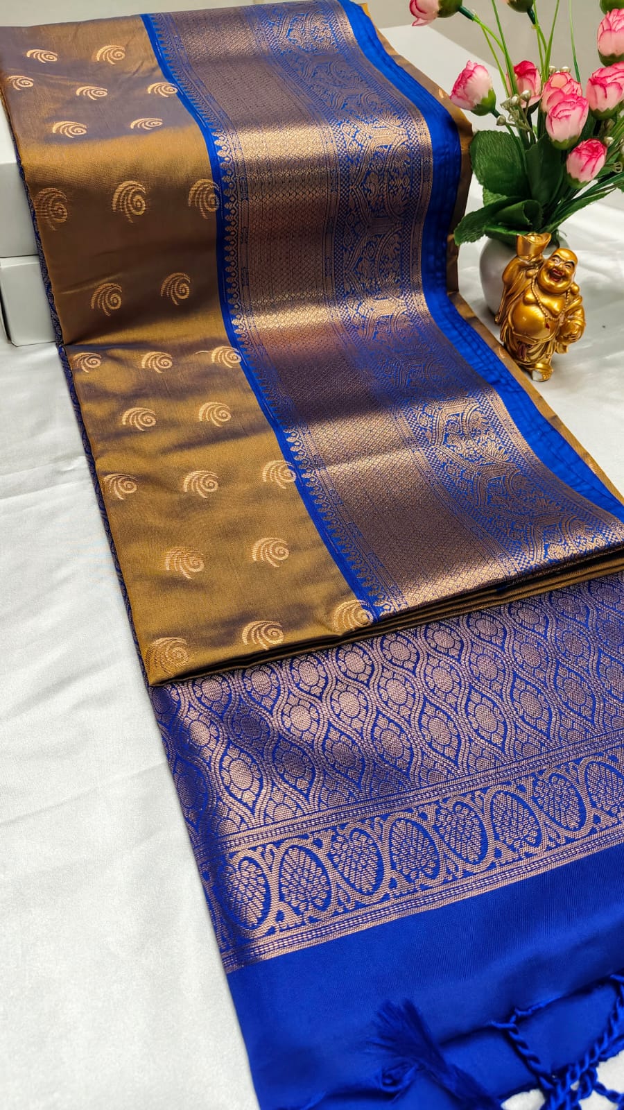 LUXURY BORDER SOFT SILK