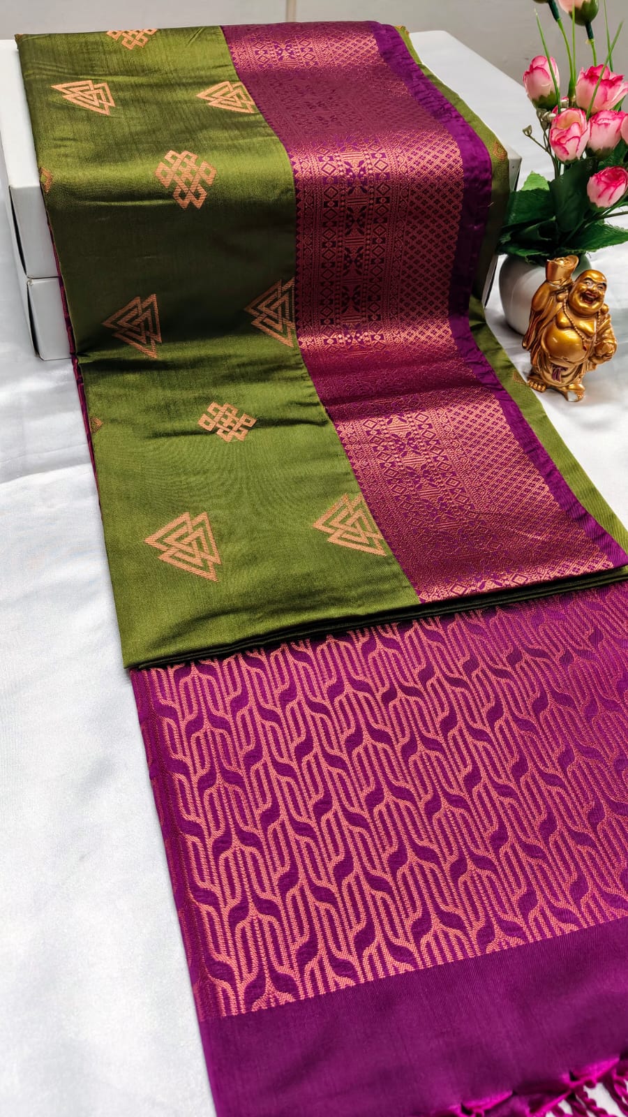 LUXURY BORDER SOFT SILK