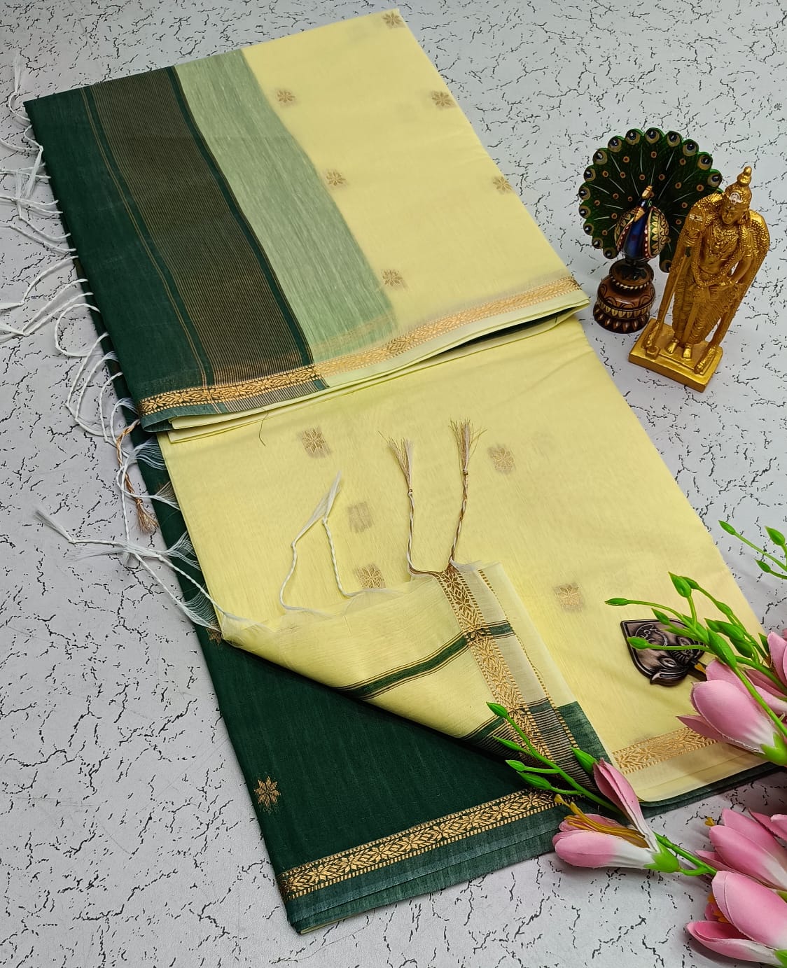Maheshwari Silk Cotton Saree With Contrast Blouse