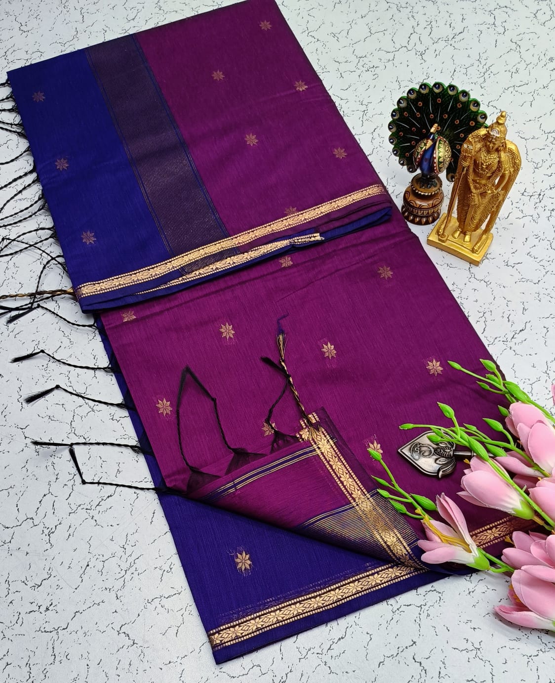 Maheshwari Silk Cotton Saree With Contrast Blouse