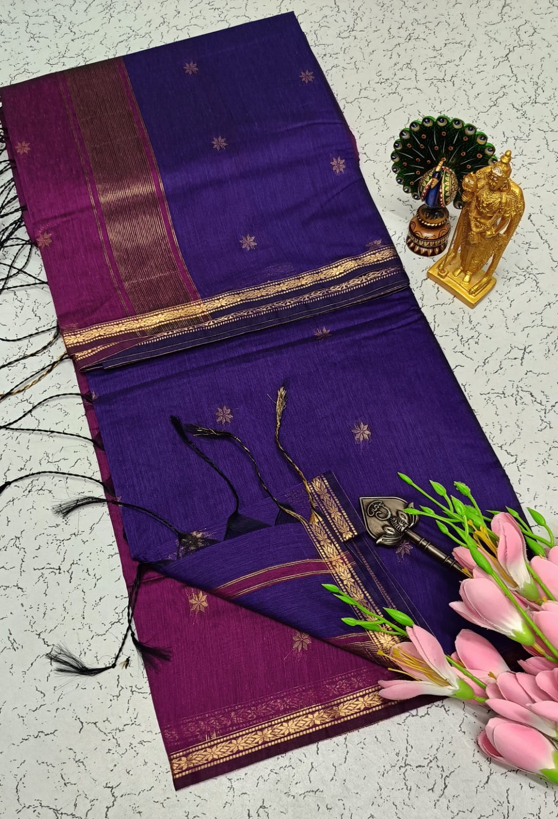 Maheshwari Silk Cotton Saree With Contrast Blouse