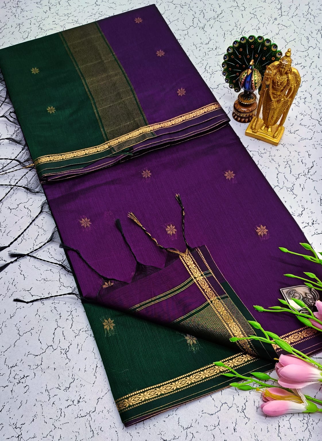 Maheshwari Silk Cotton Saree With Contrast Blouse