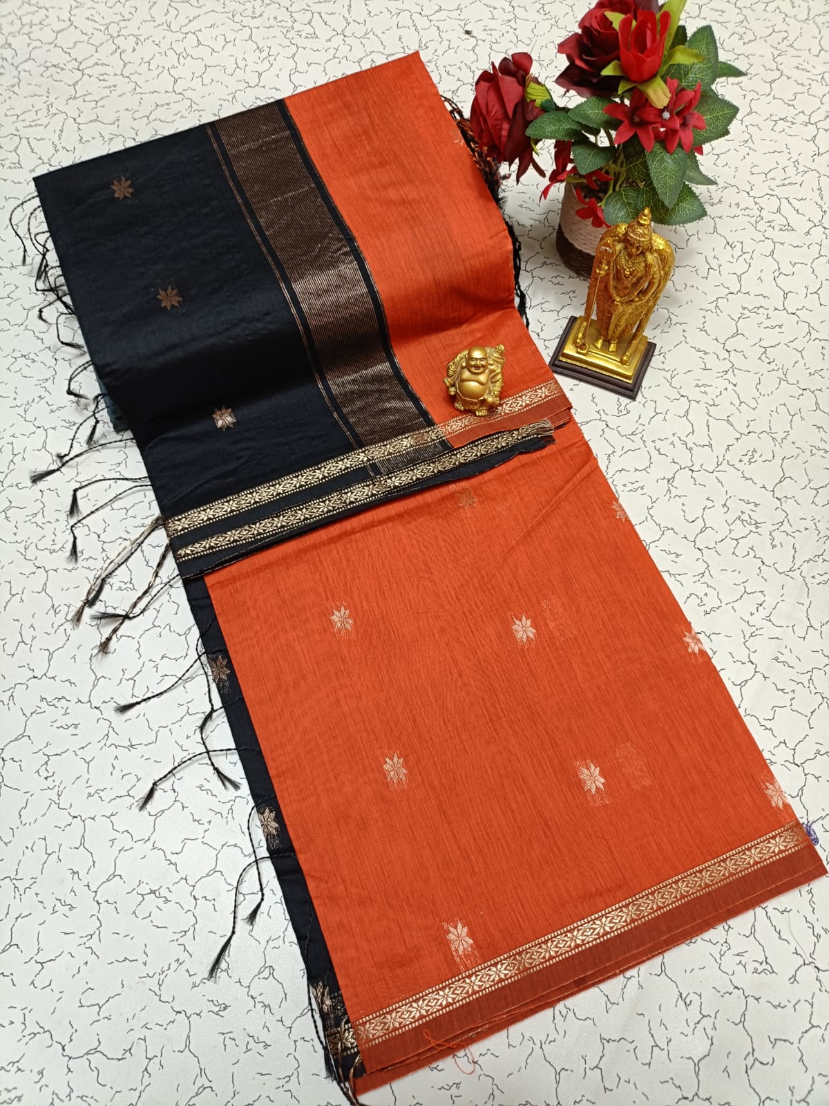 Maheshwari Silk Cotton Saree With Contrast Blouse