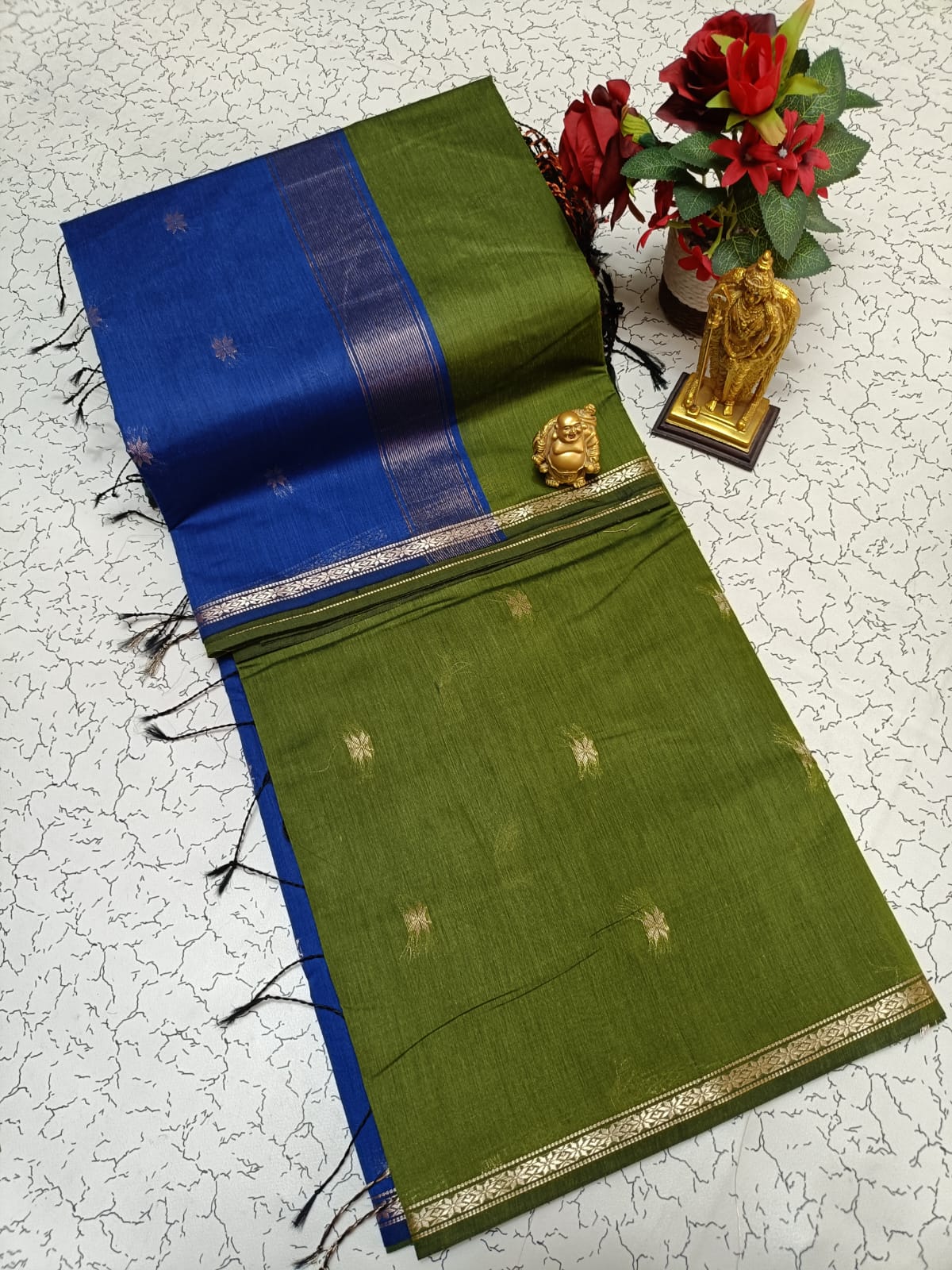 Maheshwari Silk Cotton Saree With Contrast Blouse