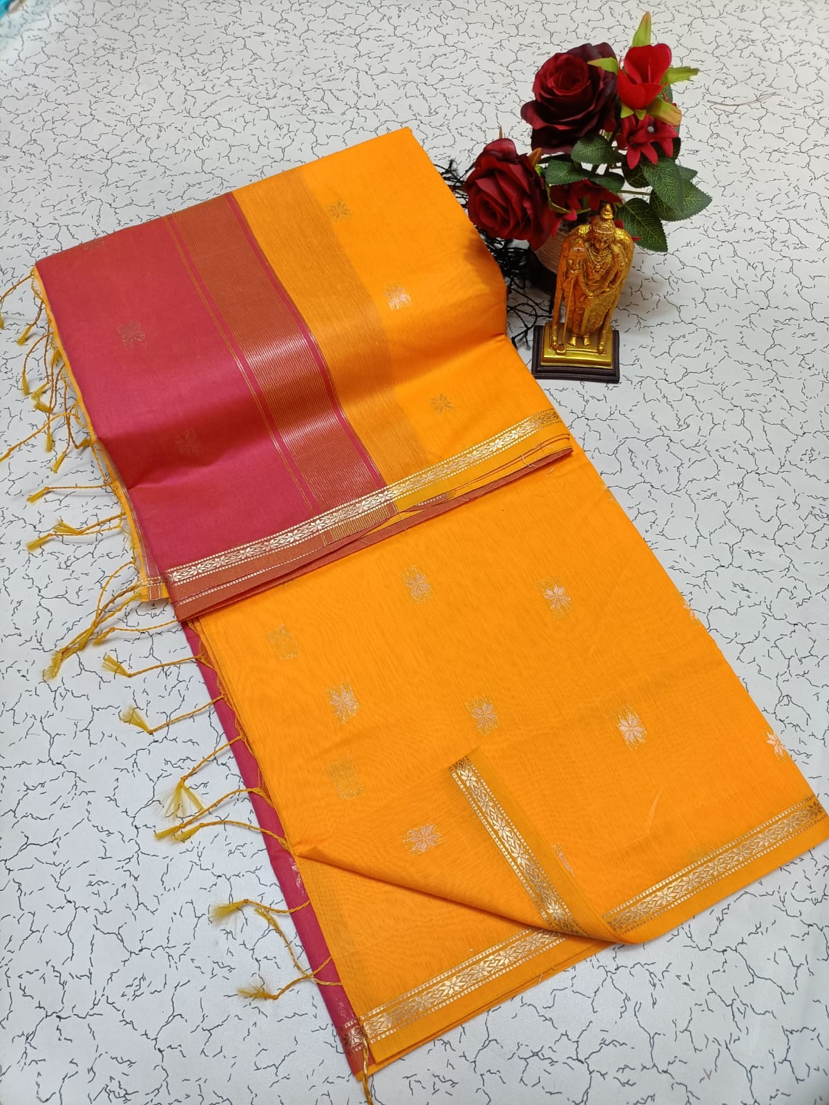 Maheshwari Silk Cotton Saree With Contrast Blouse