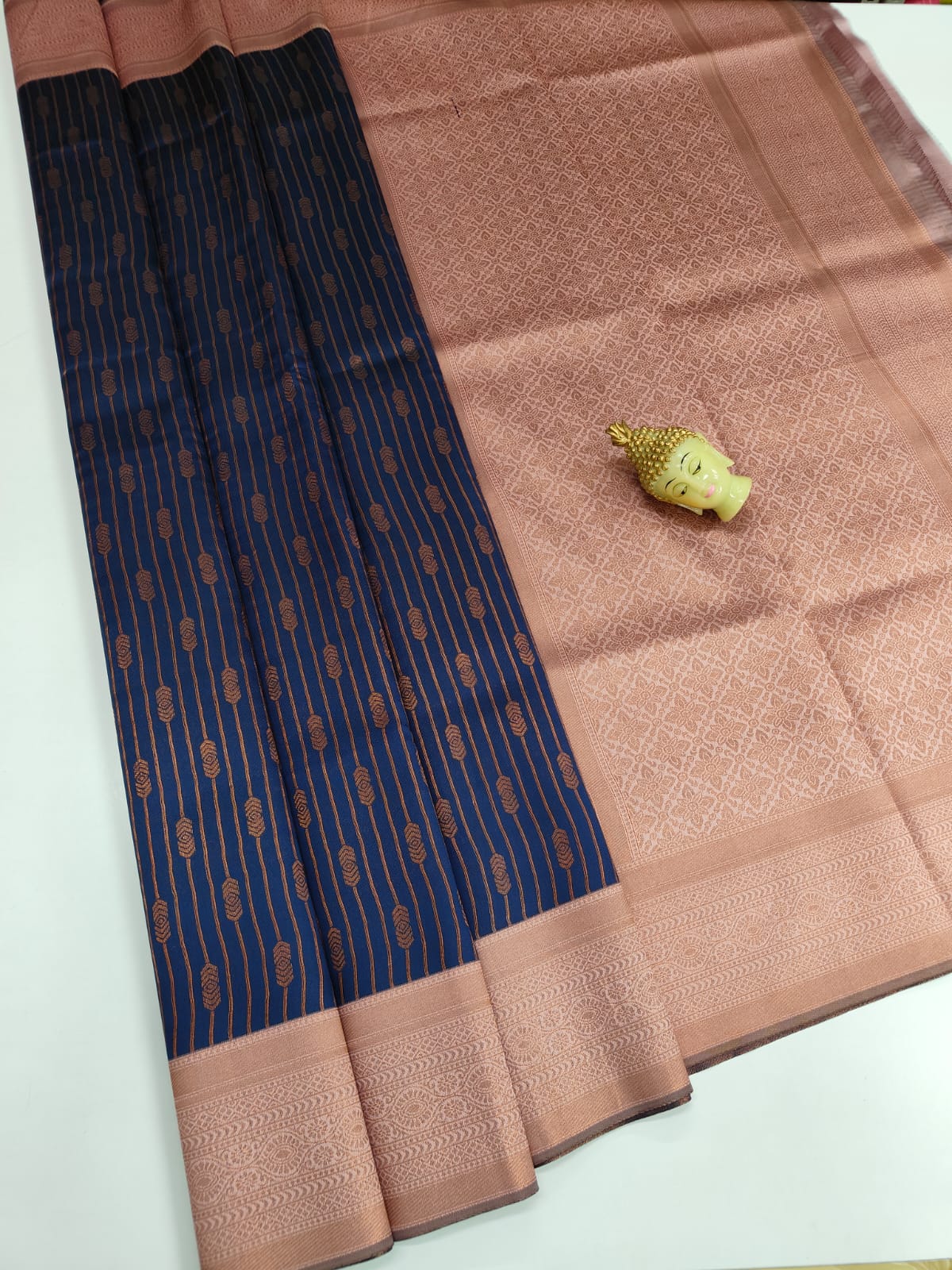 Kupura Vaira Oosi lightweight silk-type sarees in Samuthrika/Vasthrakala bridal style